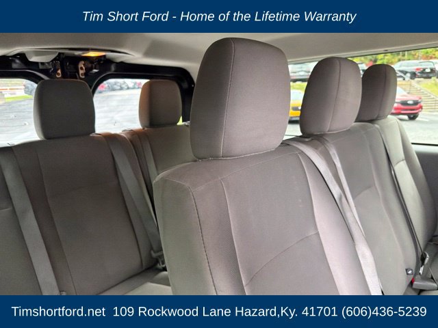 Used 2016 Nissan NV 3500 SV RWD image 22