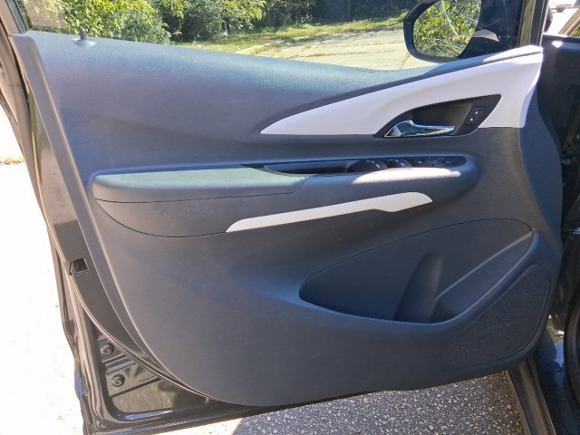 Used 2020 Chevrolet Bolt LT FWD image 10