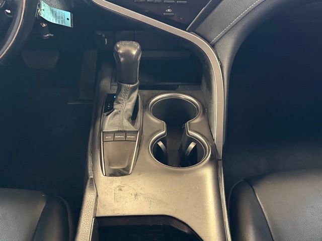 Used 2022 Toyota Camry SE FWD image 13