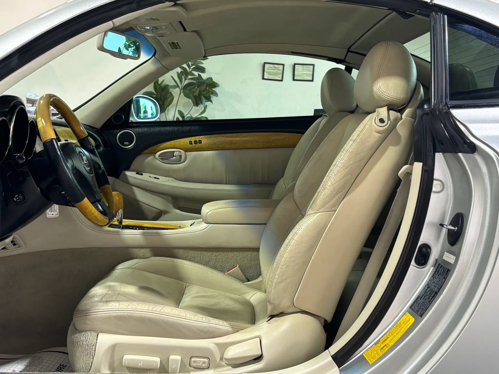 Used 2003 Lexus SC 430 Convertible image 15