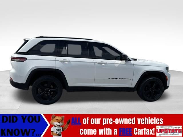 Used 2023 Jeep Grand Cherokee Altitude image 10