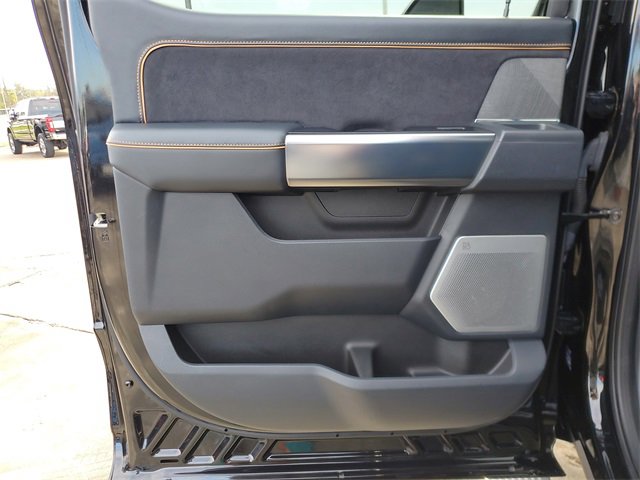 Used 2024 Ford F250 Platinum image 14