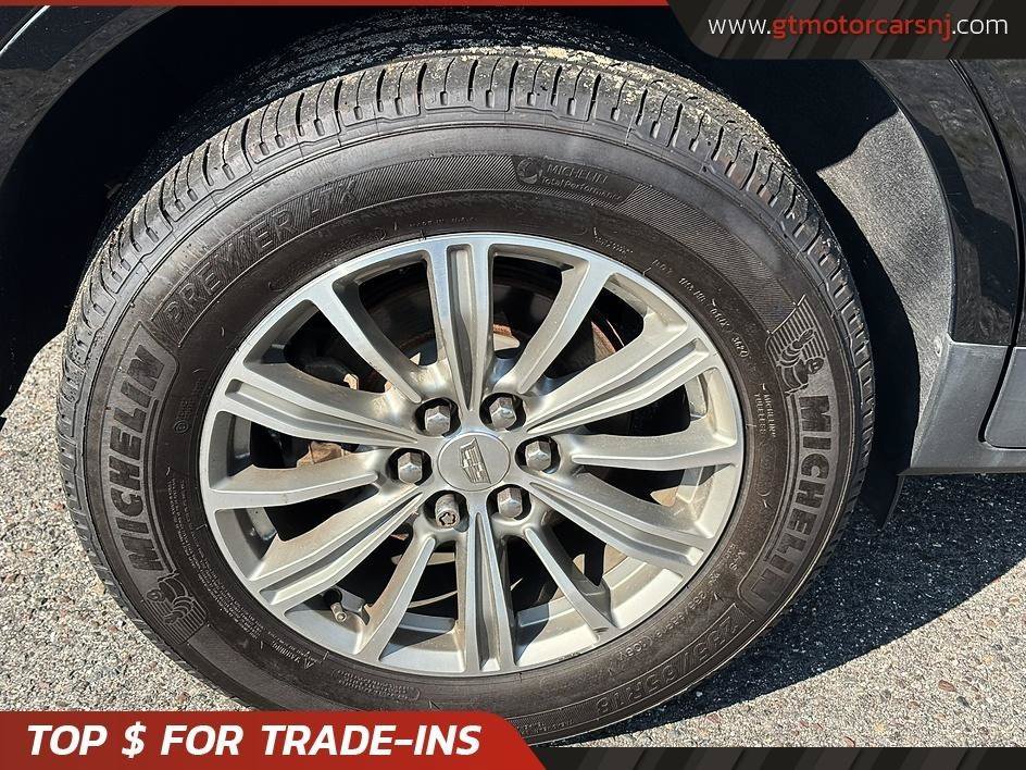 Used 2018 Cadillac XT5 Luxury w/ Driver Awareness Package AWD/4WD image 11