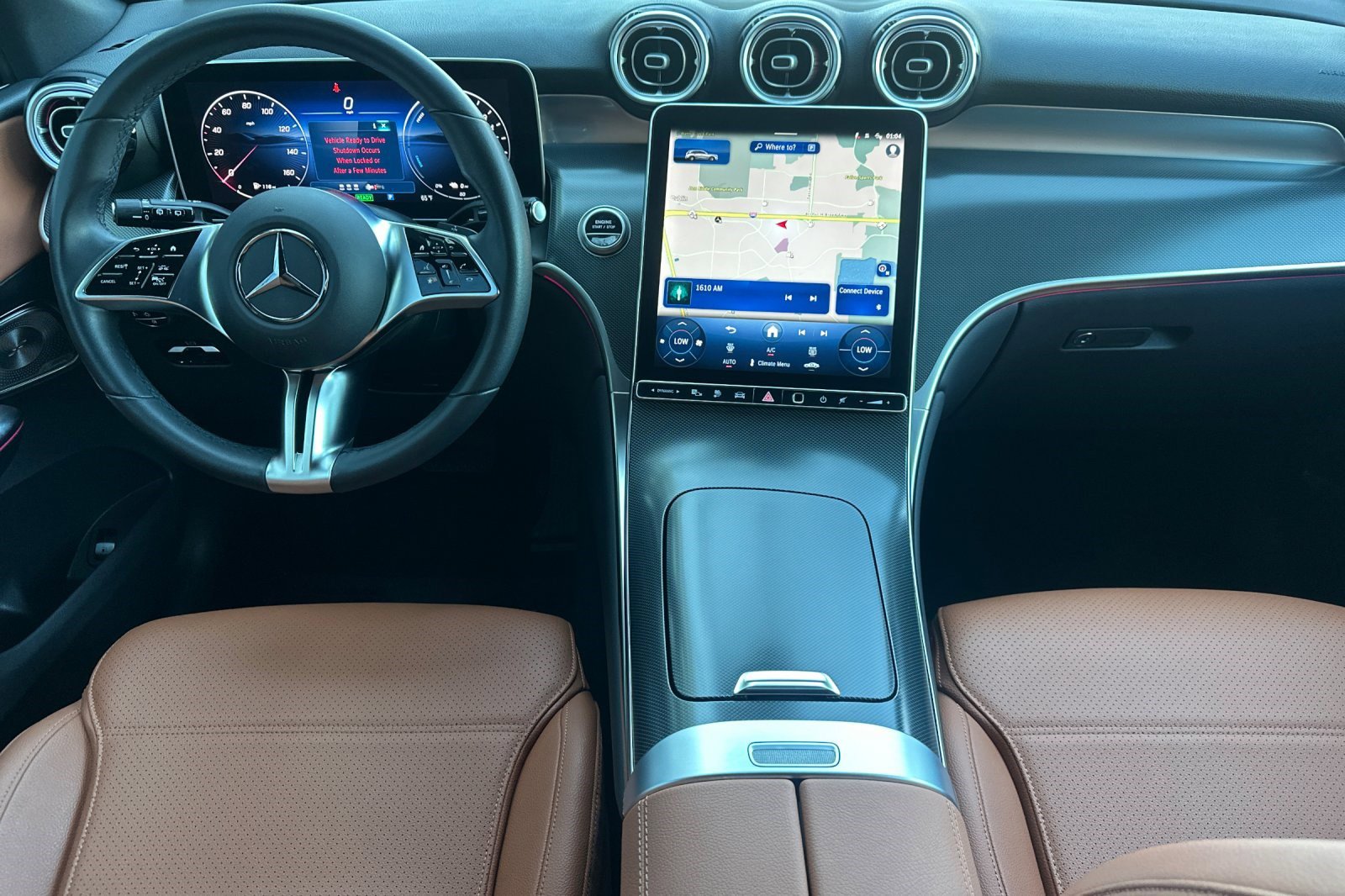 Used 2025 Mercedes-Benz GLC 350e 4MATIC image 17