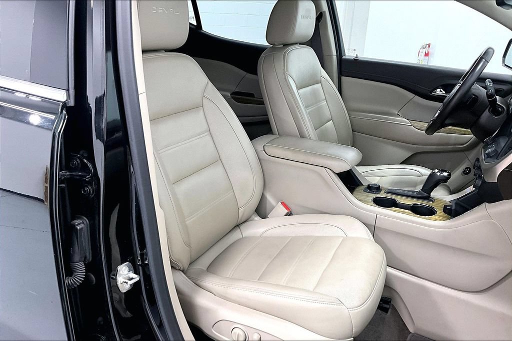 Used 2019 GMC Acadia Denali AWD/4WD image 9