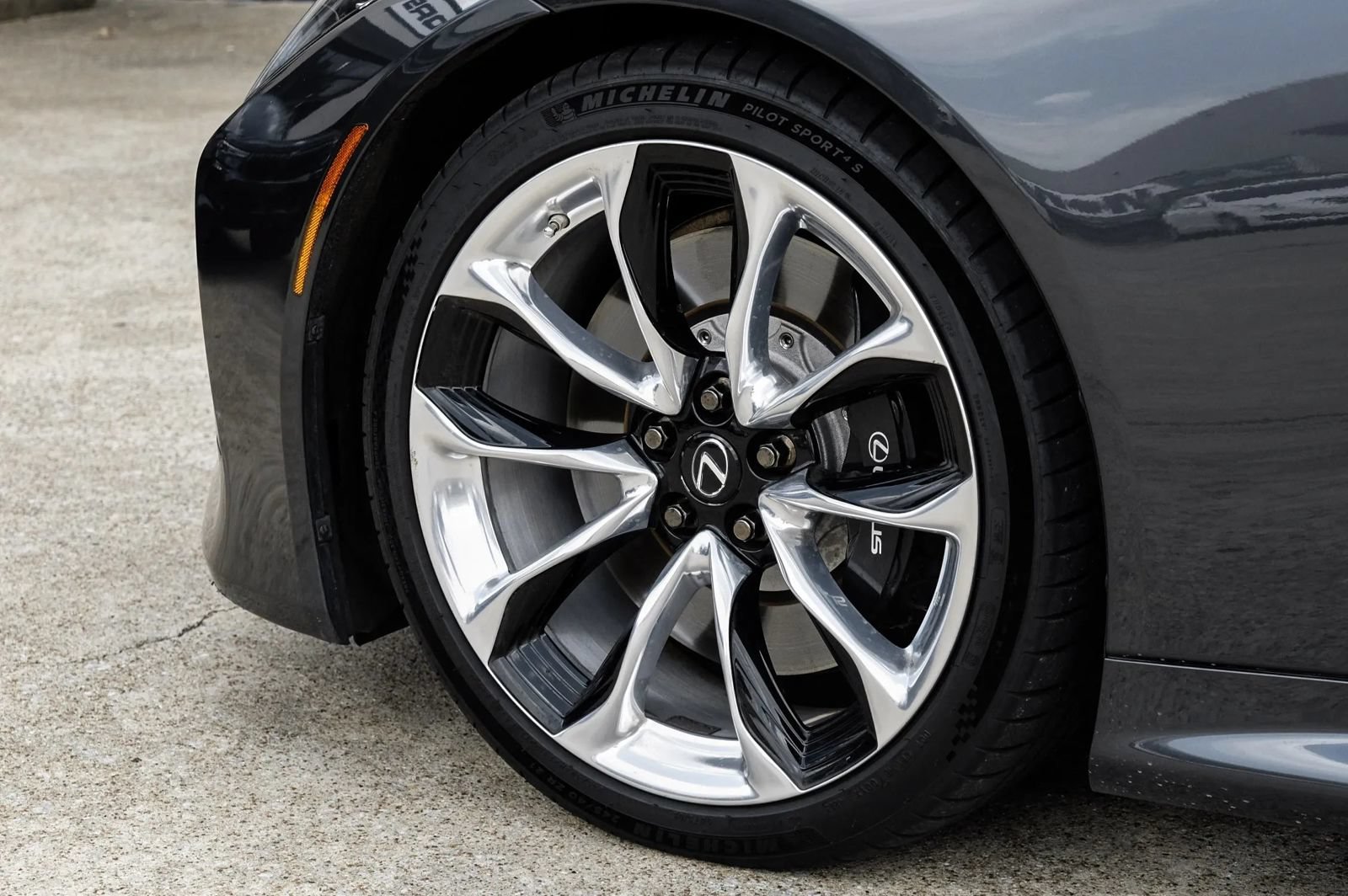 Used 2018 Lexus LC 500 Coupe w/ Sport Package RWD image 52