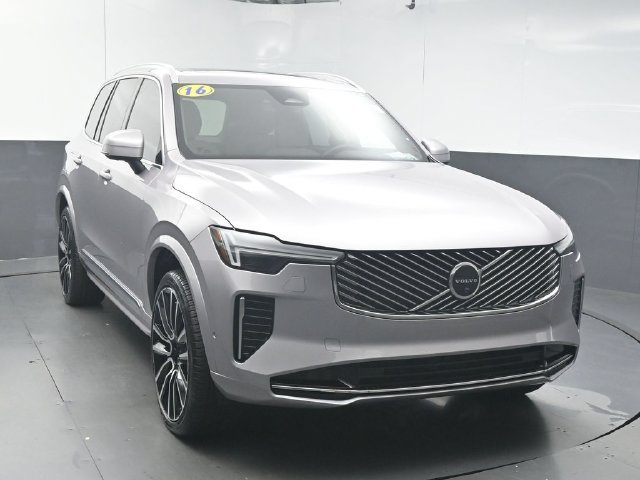 Used 2026 Volvo XC90 B6 Plus AWD/4WD image 2