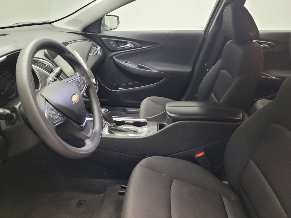 Used 2020 Chevrolet Malibu LT image 17