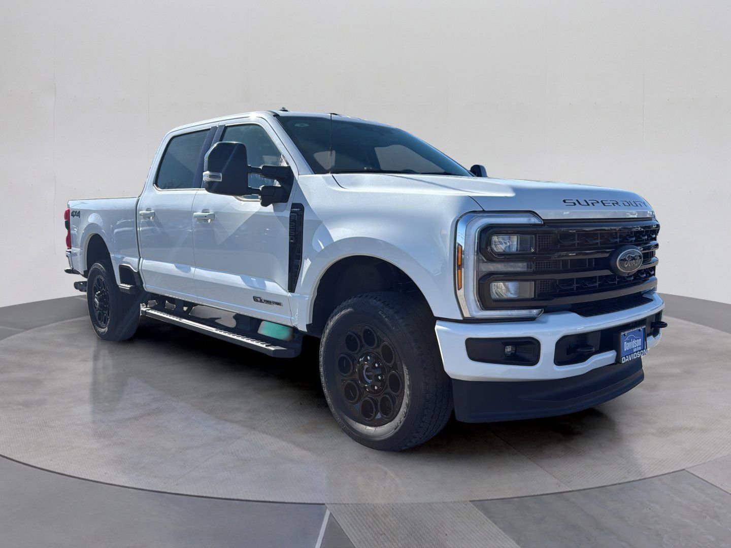 Used 2024 Ford F250 Lariat w/ Black Appearance Package AWD/4WD image 9