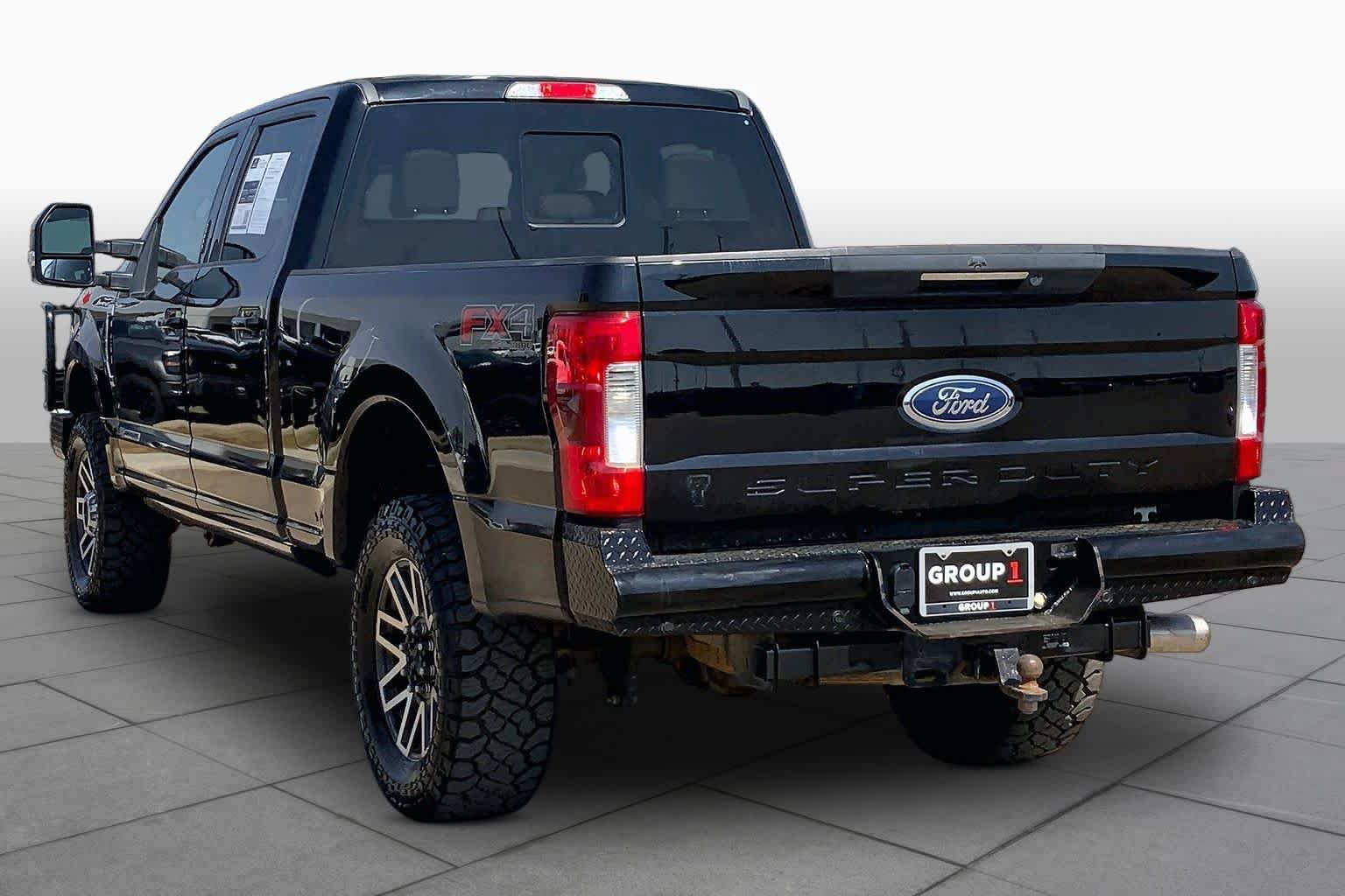 Used 2018 Ford F250 Lariat w/ Lariat Ultimate Package AWD/4WD image 3