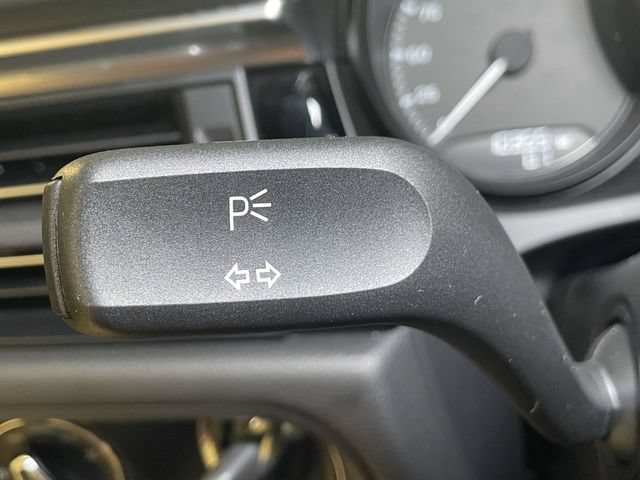 Certified 2026 Porsche Macan AWD/4WD image 44