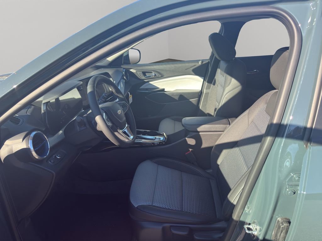 New 2026 Chevrolet Trax LT w/ LT Convenience Package image 11