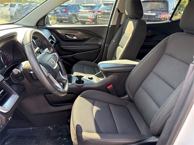 Used 2024 GMC Terrain SLE image 19