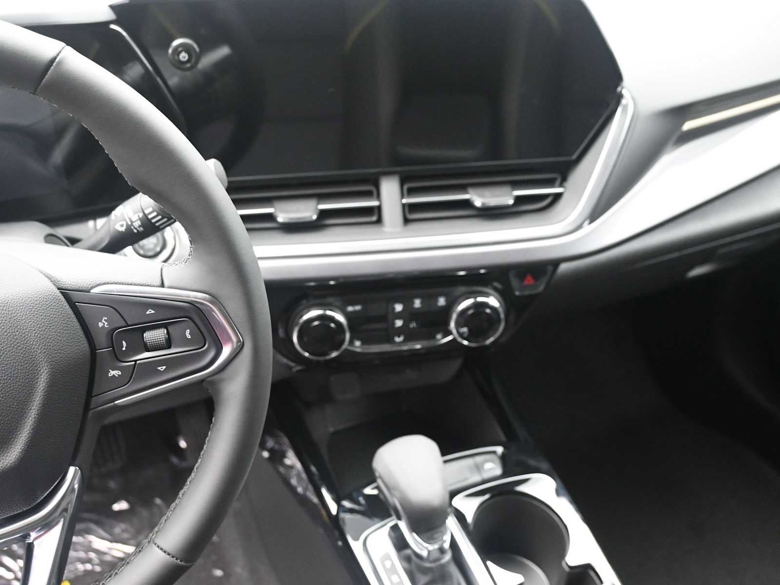 New 2026 Chevrolet Trax ACTIV w/ Driver Confidence Package image 25