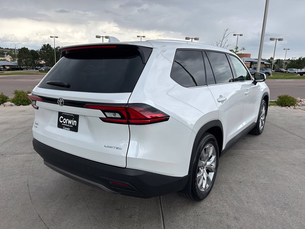 Used 2026 Toyota Grand Highlander AWD image 8