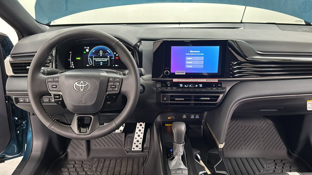 New 2026 Toyota Camry SE image 9