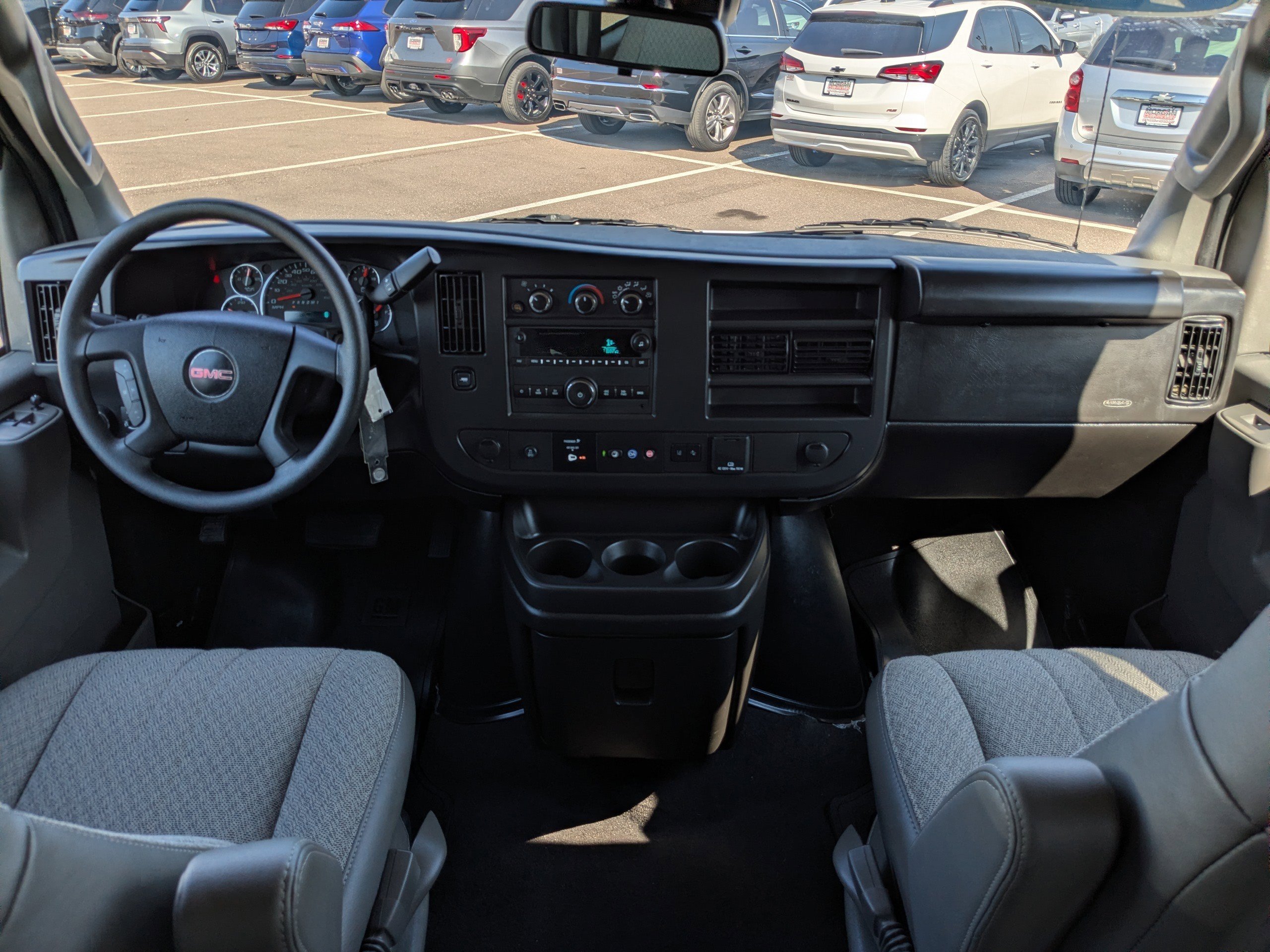 Used 2025 GMC Savana 3500 LT w/ LT Preferred Equipment Group image 15