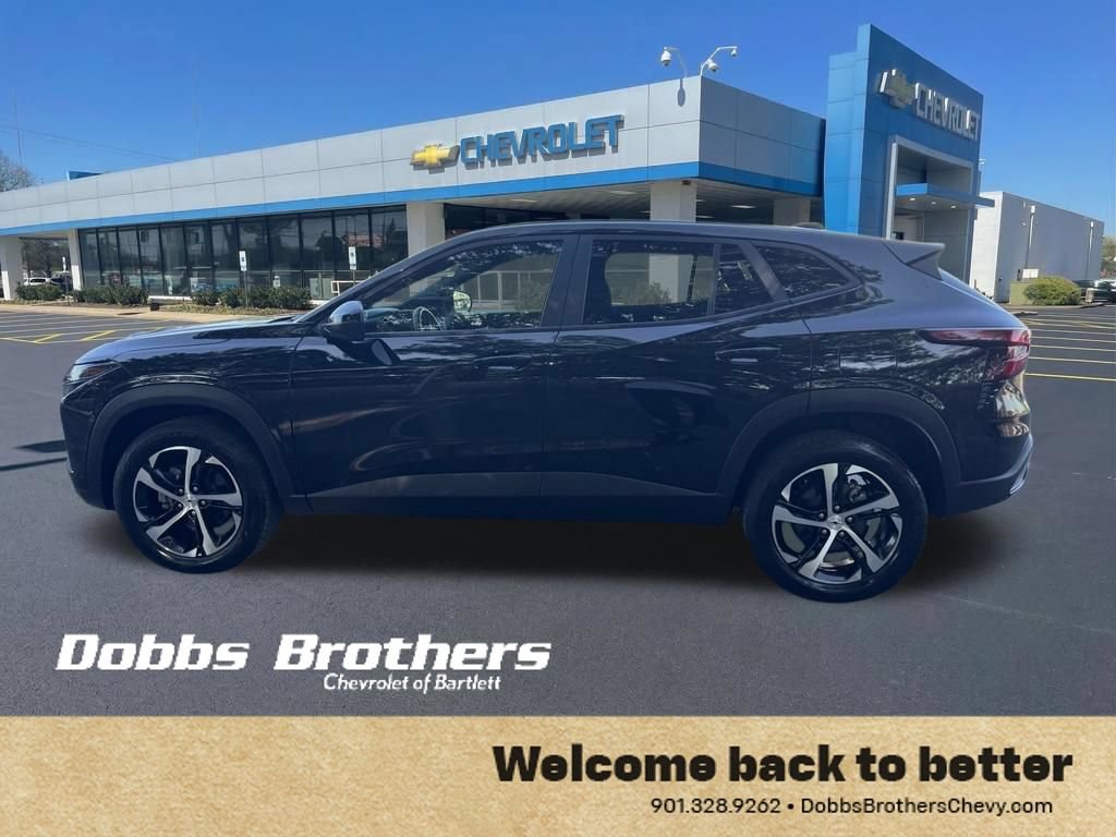 Used 2024 Chevrolet Trax RS w/ Driver Confidence Package FWD image 4
