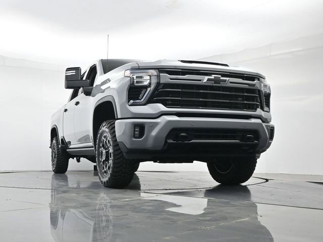 Used 2024 Chevrolet Silverado 2500 LTZ w/ LTZ Plus Package image 34