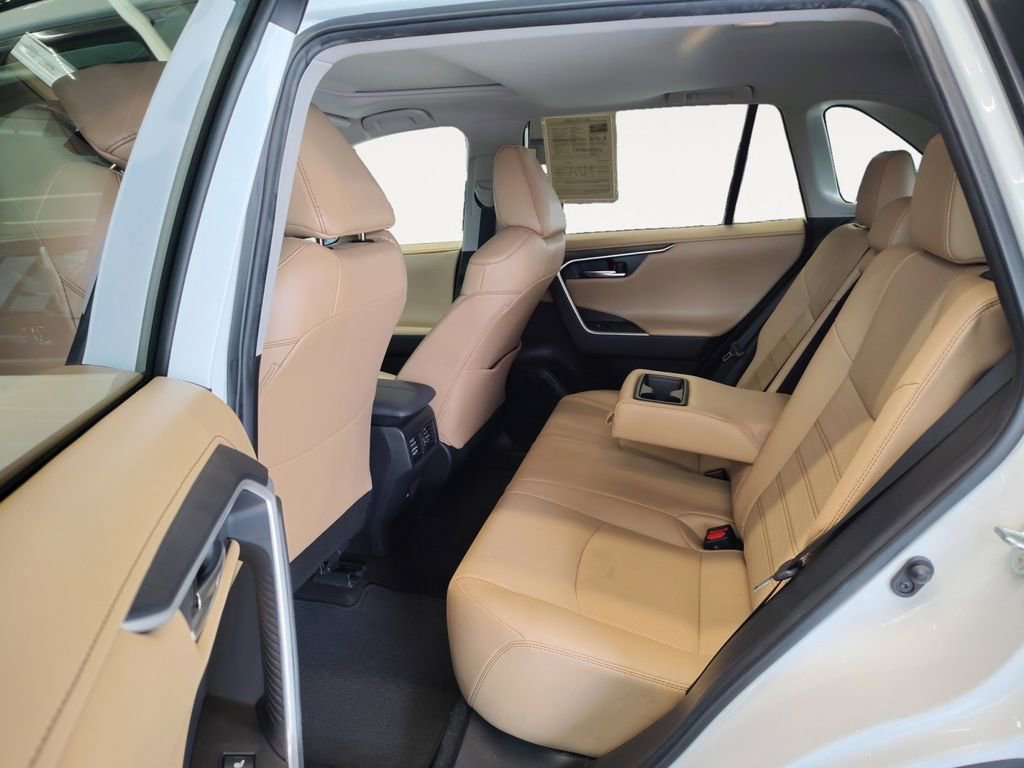 Used 2021 Toyota RAV4 Limited FWD image 26