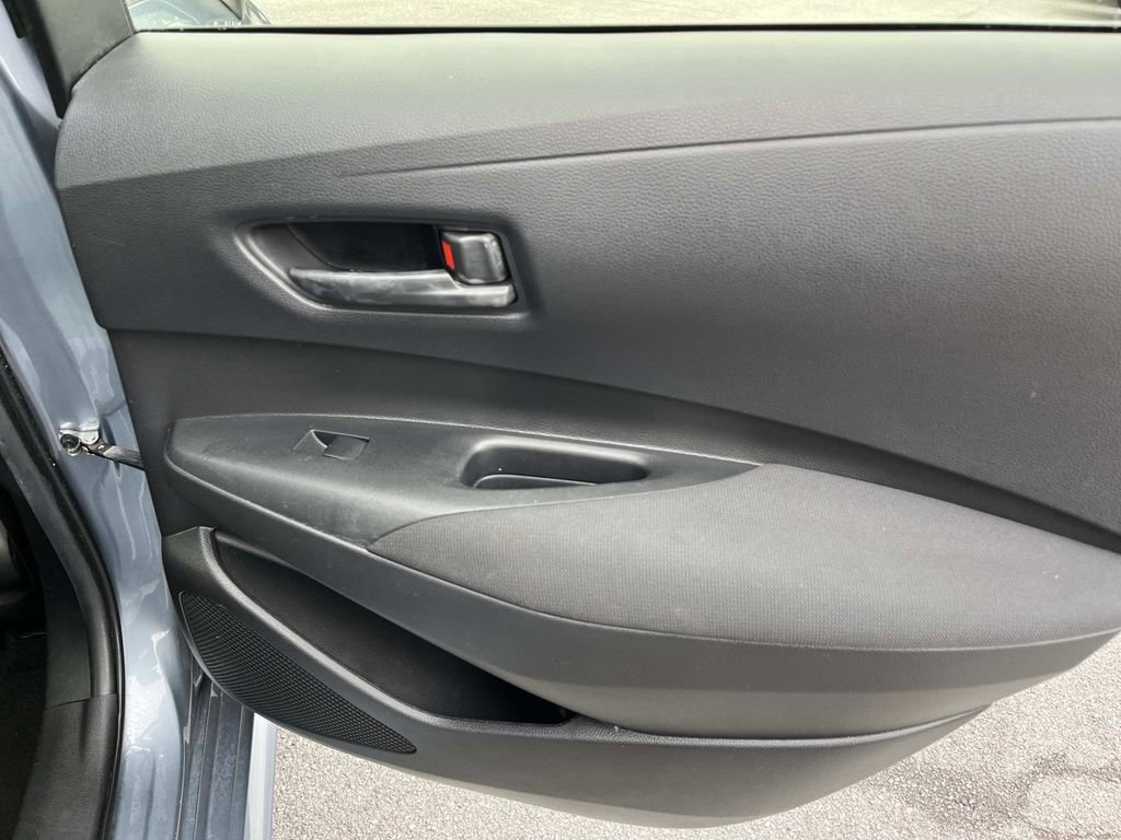 Used 2022 Toyota Corolla LE image 17