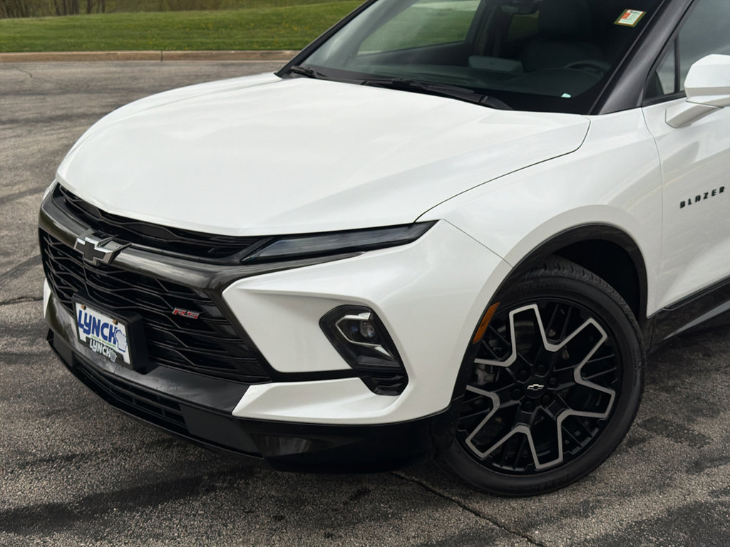 Used 2024 Chevrolet Blazer RS w/ Driver Confidence II Package AWD/4WD image 8