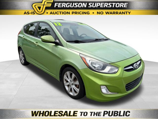 Used 2012 Hyundai Accent SE FWD image 1