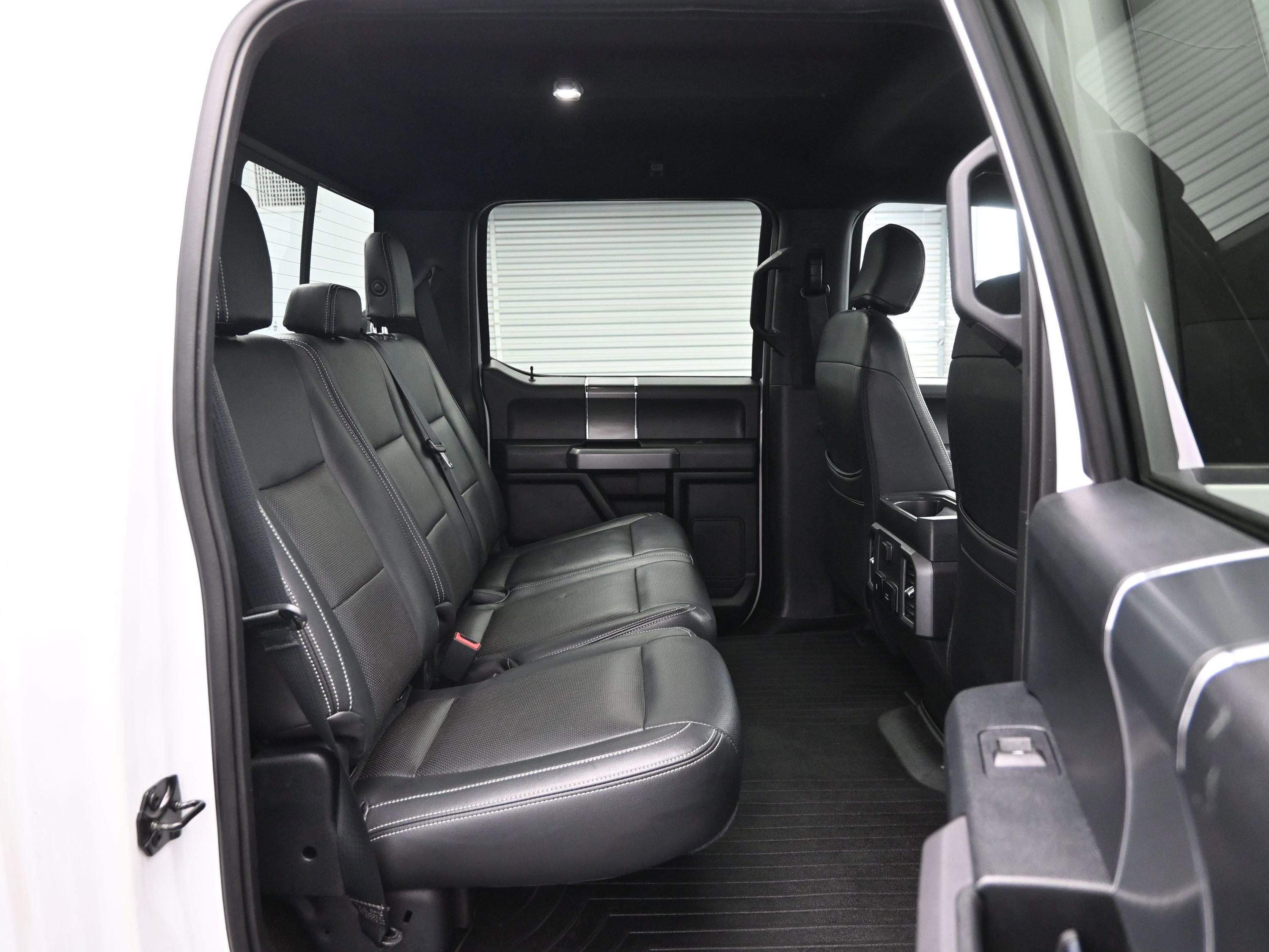 Used 2018 Ford F150 XLT w/ Equipment Group 302A Luxury image 12