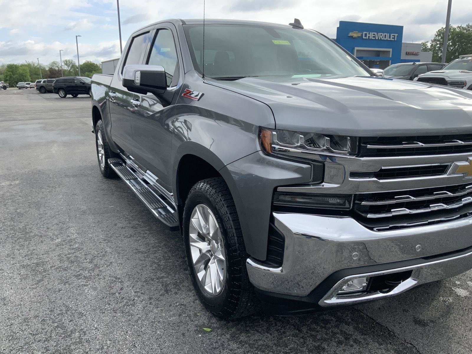 Used 2021 Chevrolet Silverado 1500 LTZ w/ Z71 Off-Road Package AWD/4WD image 15
