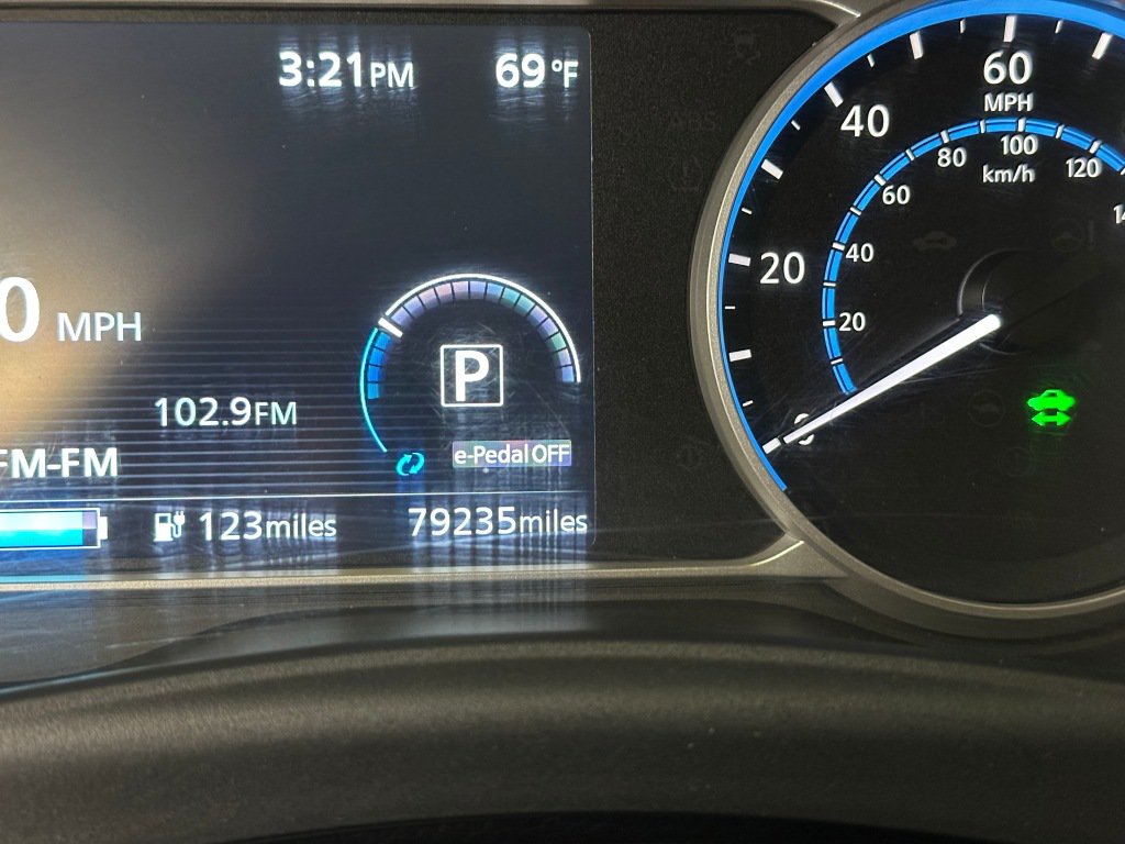 Used 2023 Nissan Leaf S FWD image 9