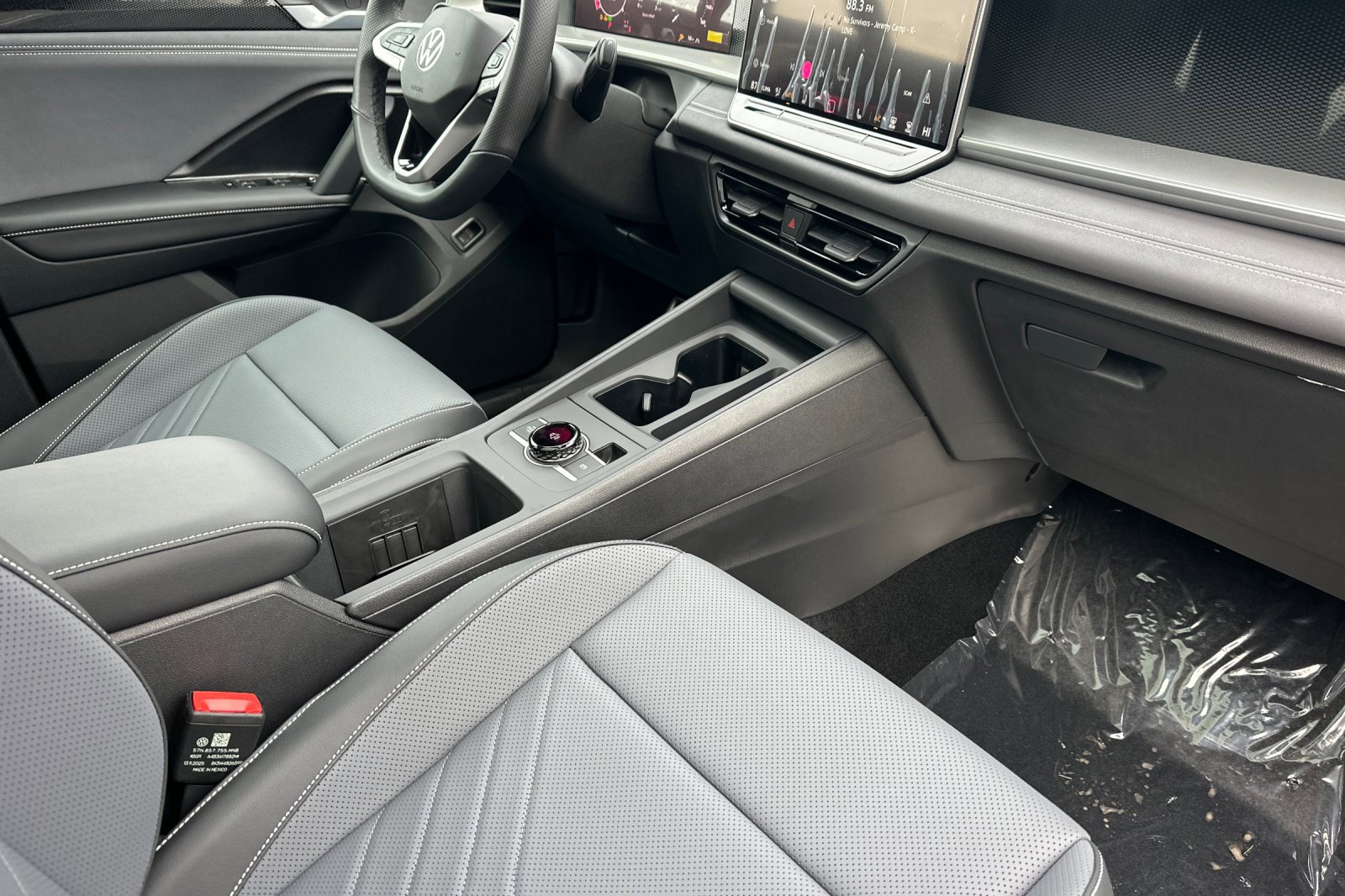 New 2026 Volkswagen Tiguan SE R-Line image 16