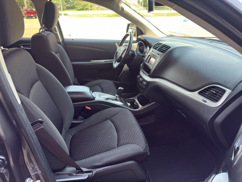 Used 2019 Dodge Journey SE w/ Premium Group FWD image 29