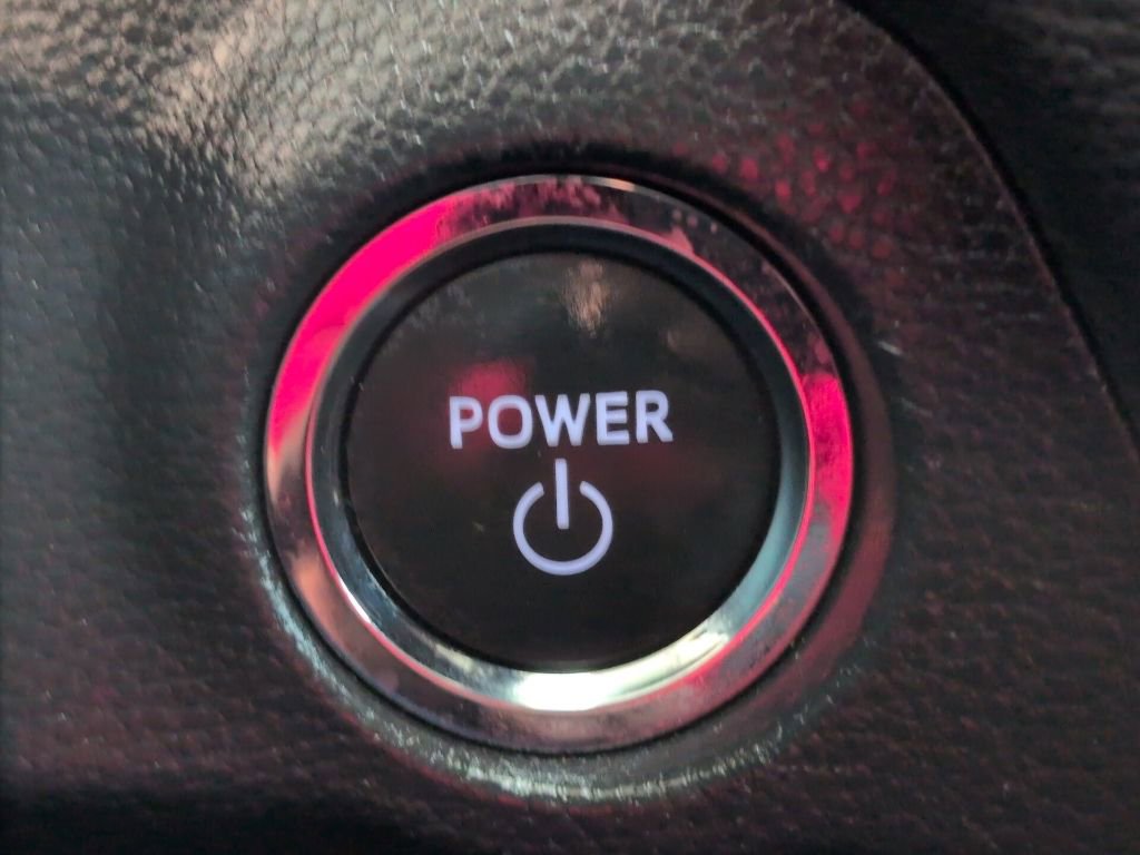 Used 2025 Toyota RAV4 XLE image 30