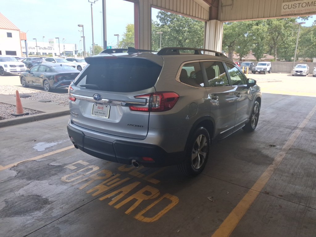 Used 2025 Subaru Ascent Premium AWD/4WD image 7