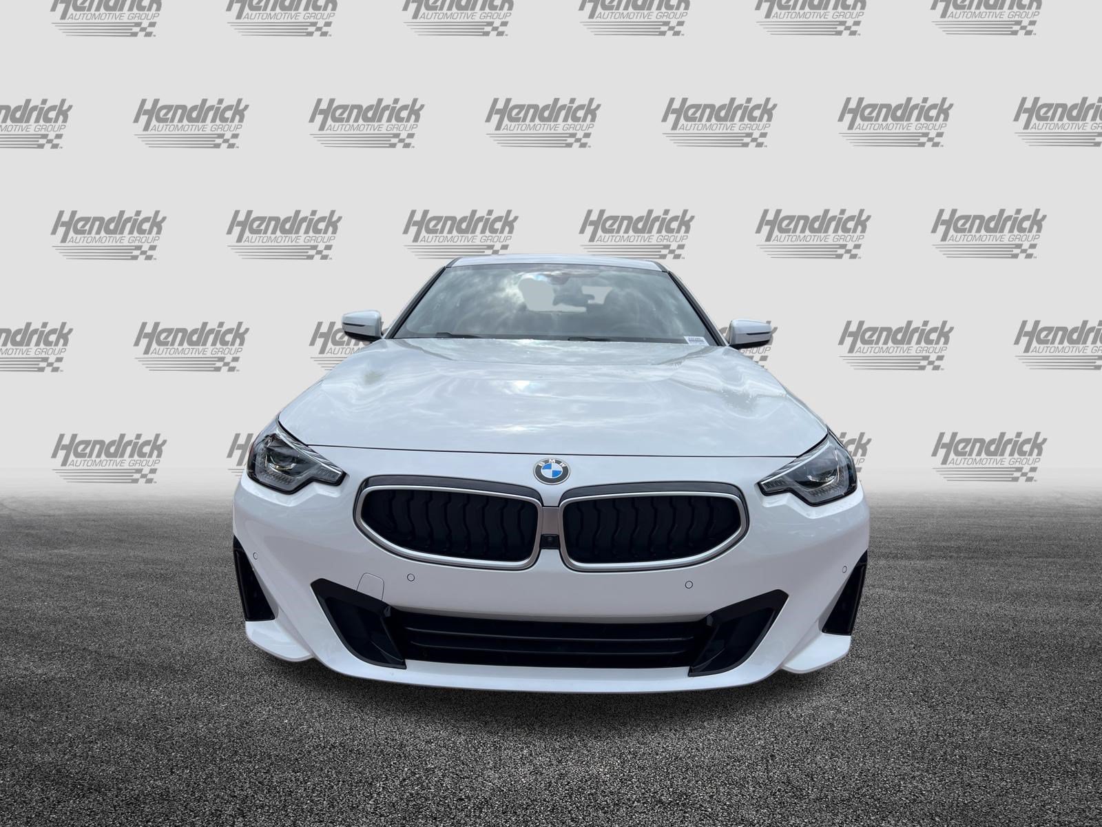 Certified 2025 BMW 230i Coupe RWD image 3