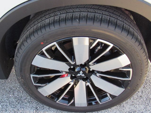 New 2026 Mitsubishi Outlander SEL FWD image 7