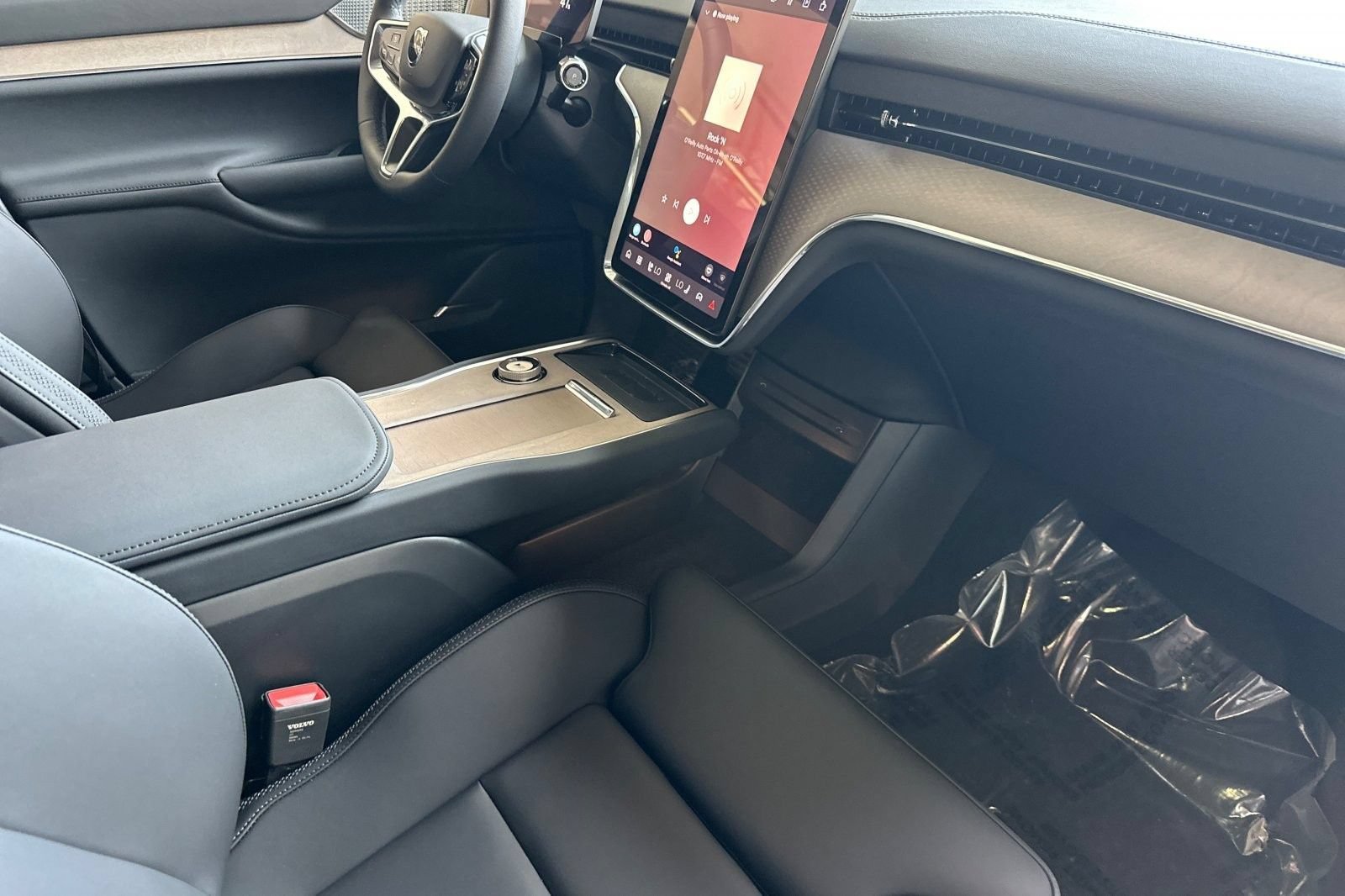 New 2025 Volvo EX90 Ultra AWD/4WD image 19