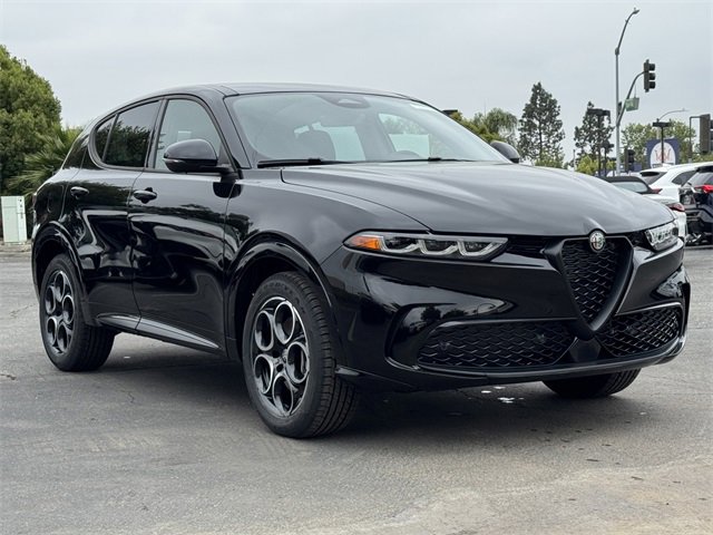 New 2025 Alfa Romeo Tonale image 1