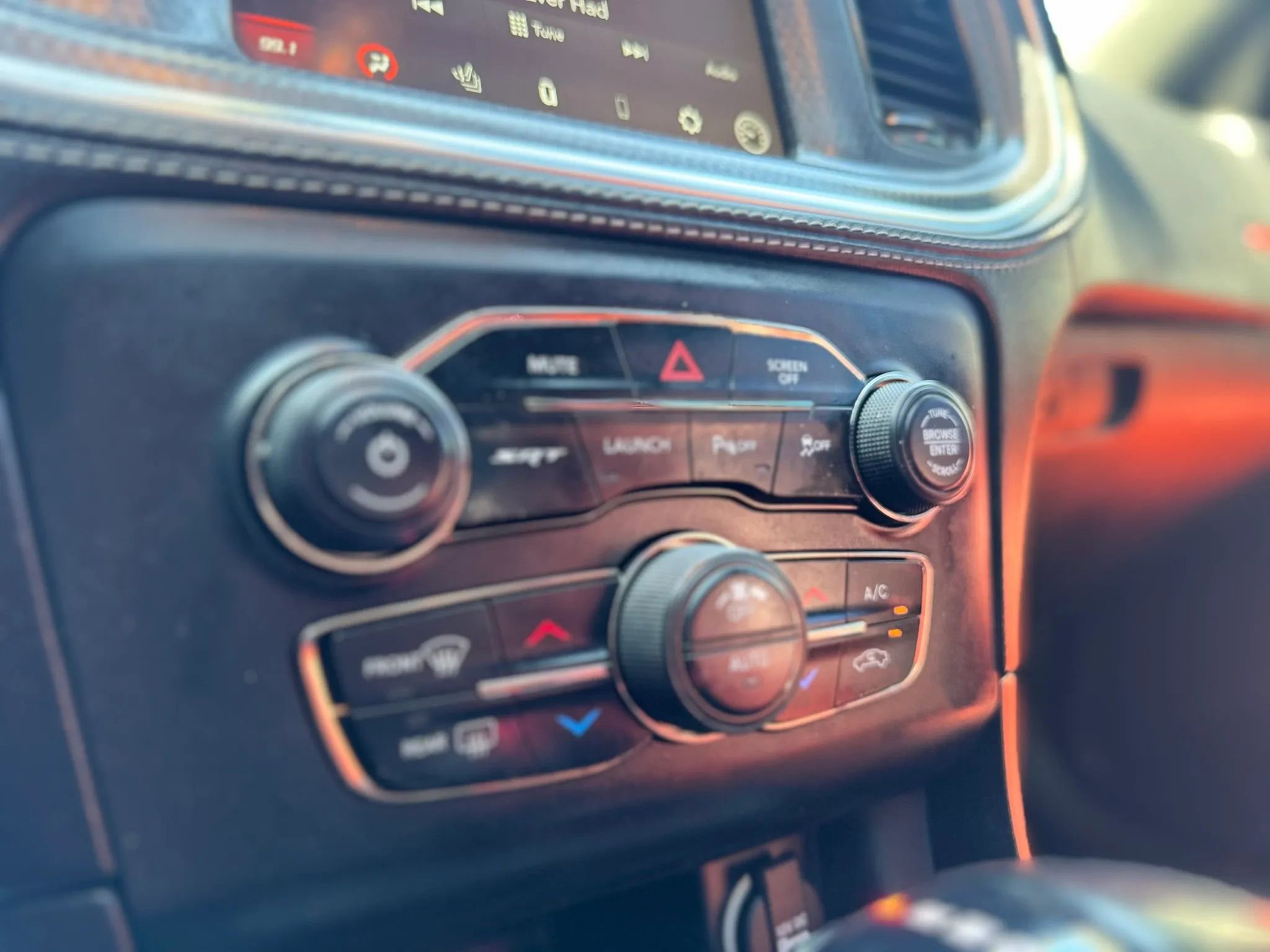 Used 2020 Dodge Charger SRT Hellcat w/ Harman/Kardon Audio Group image 29