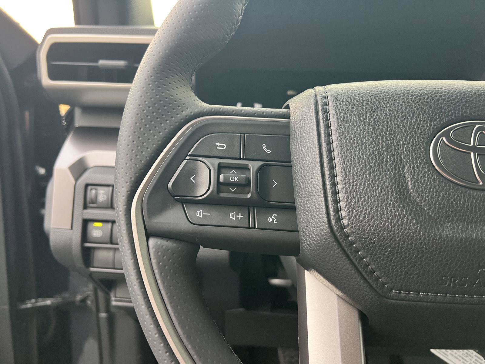 New 2026 Toyota 4Runner SR5 image 18