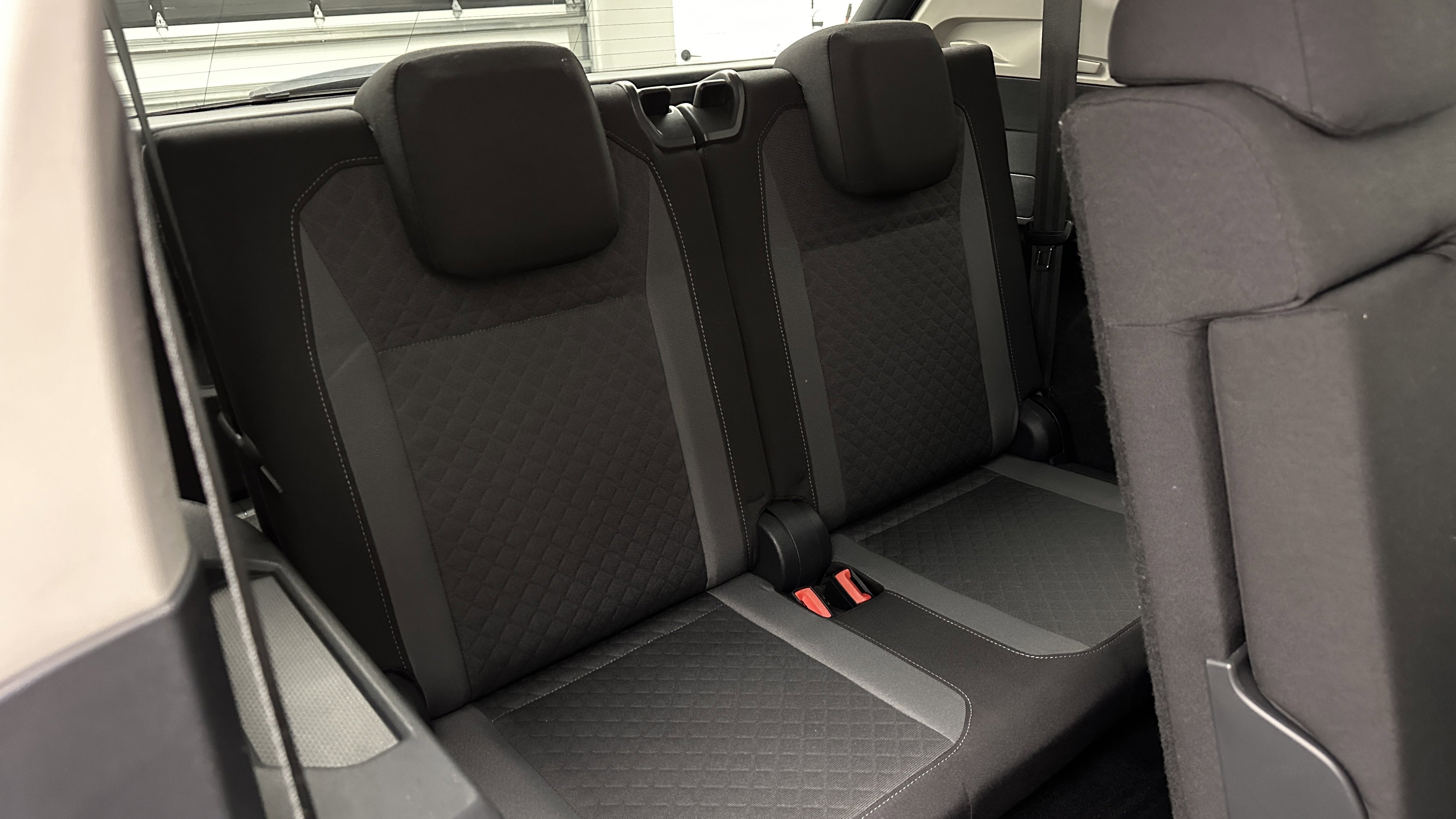Used 2019 Volkswagen Tiguan S FWD image 30