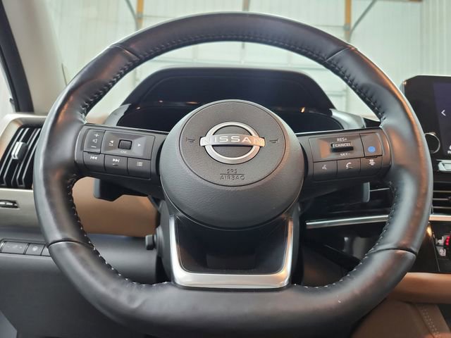 Used 2023 Nissan Pathfinder Platinum w/ Black Appearance Package image 25