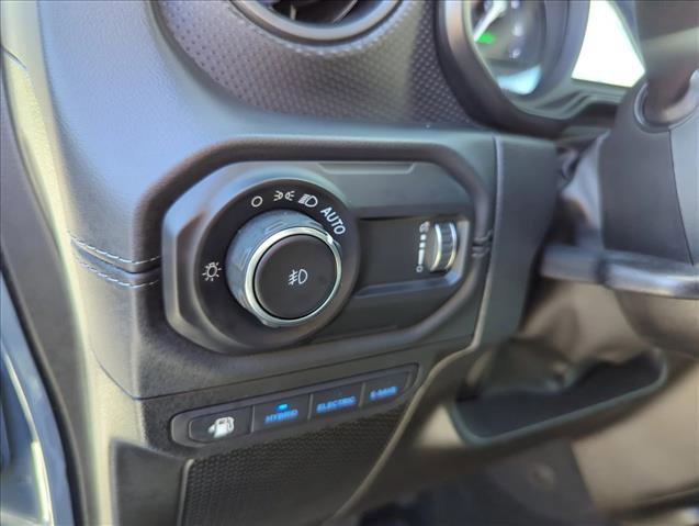 Used 2024 Jeep Wrangler Unlimited Rubicon 4xe w/ Technology Group image 23