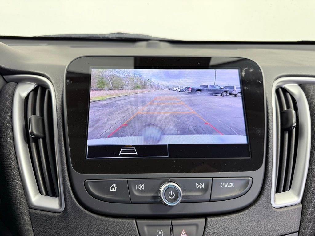 Used 2025 Chevrolet Malibu LT image 17