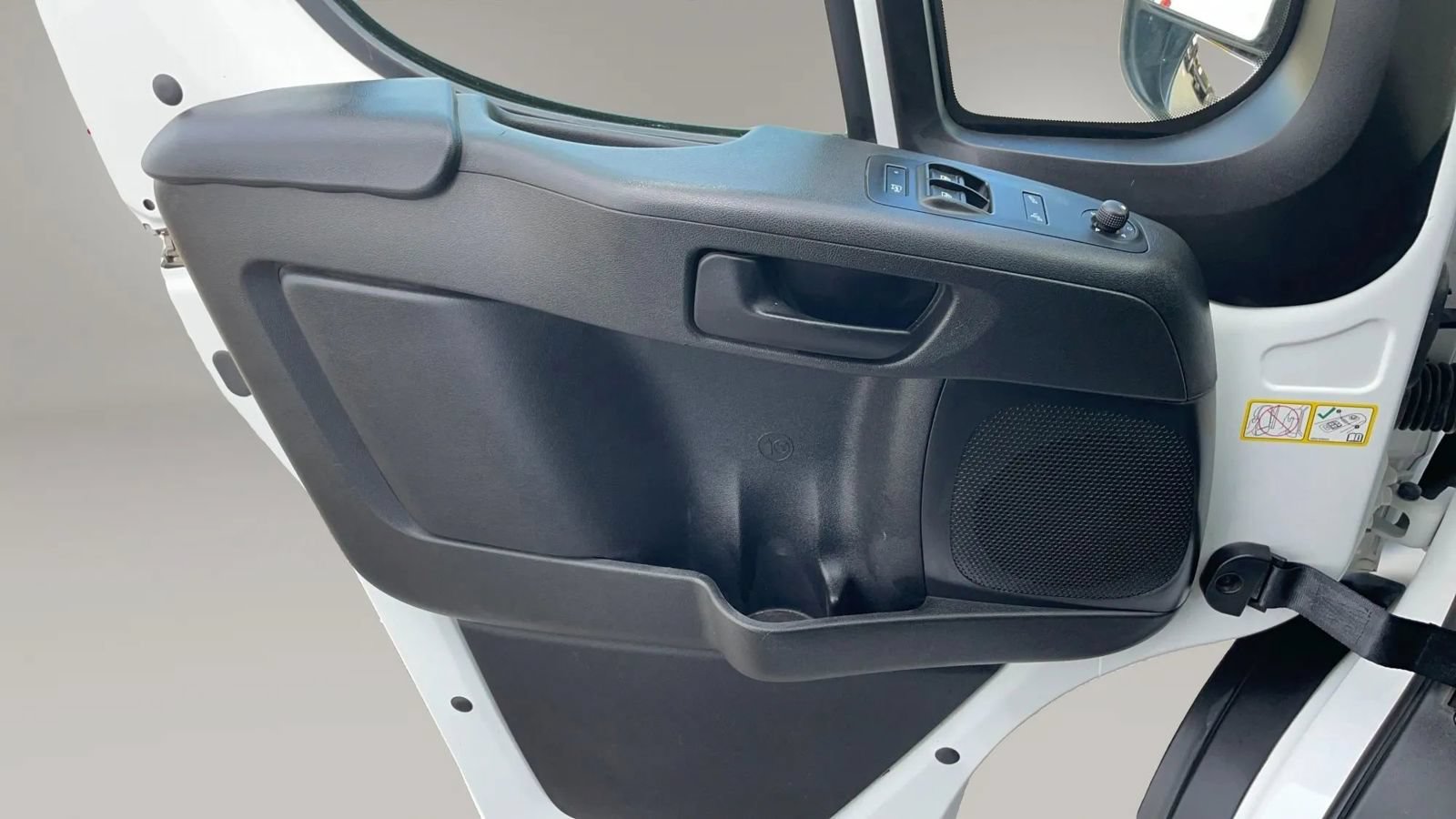Used 2025 RAM ProMaster 3500 w/ Convenience Group FWD image 25