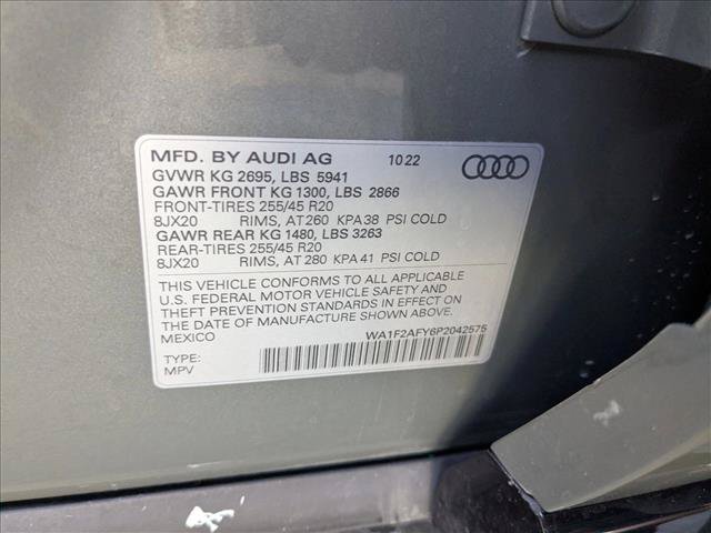 Used 2023 Audi Q5 e Prestige AWD/4WD image 23