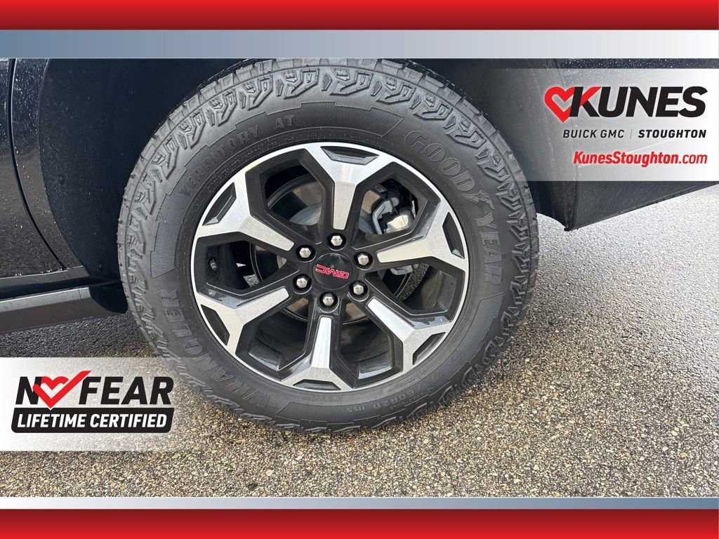 Used 2025 GMC Yukon AT4 image 18