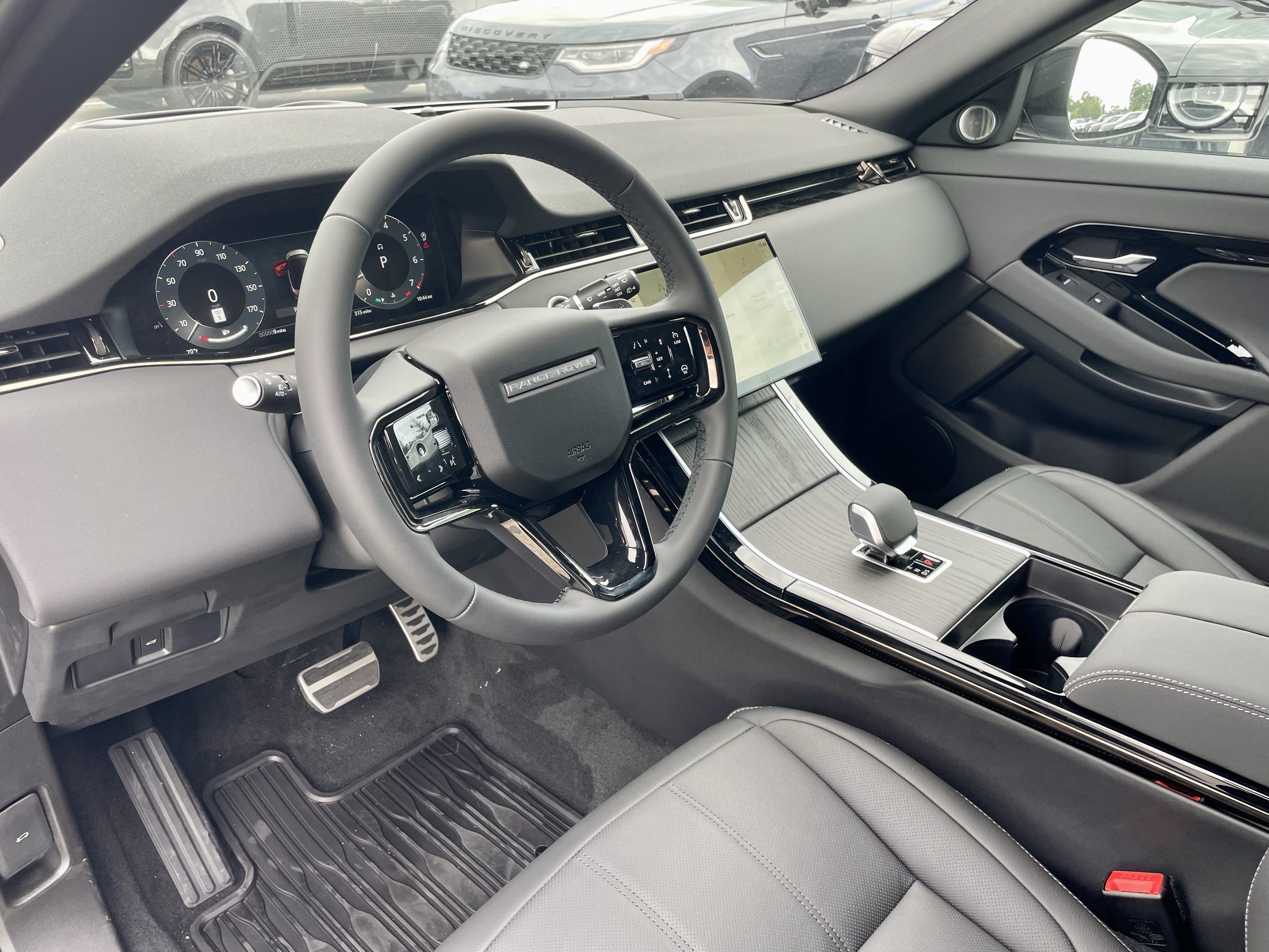 New 2026 Land Rover Range Rover Evoque Hoxton AWD/4WD image 13