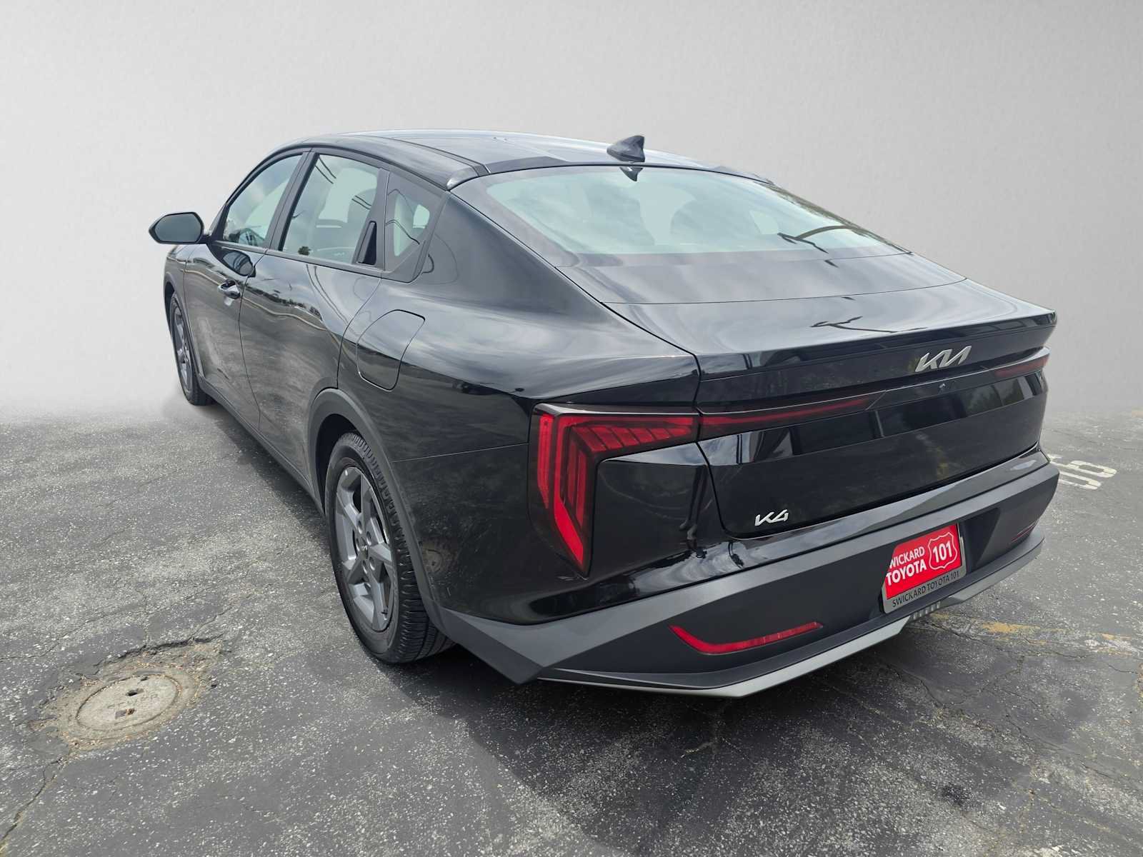 Used 2025 Kia K4 FWD image 5