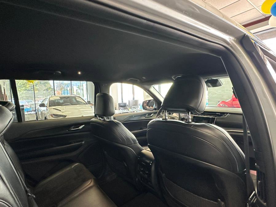 Used 2024 Jeep Grand Cherokee L Laredo AWD/4WD image 27
